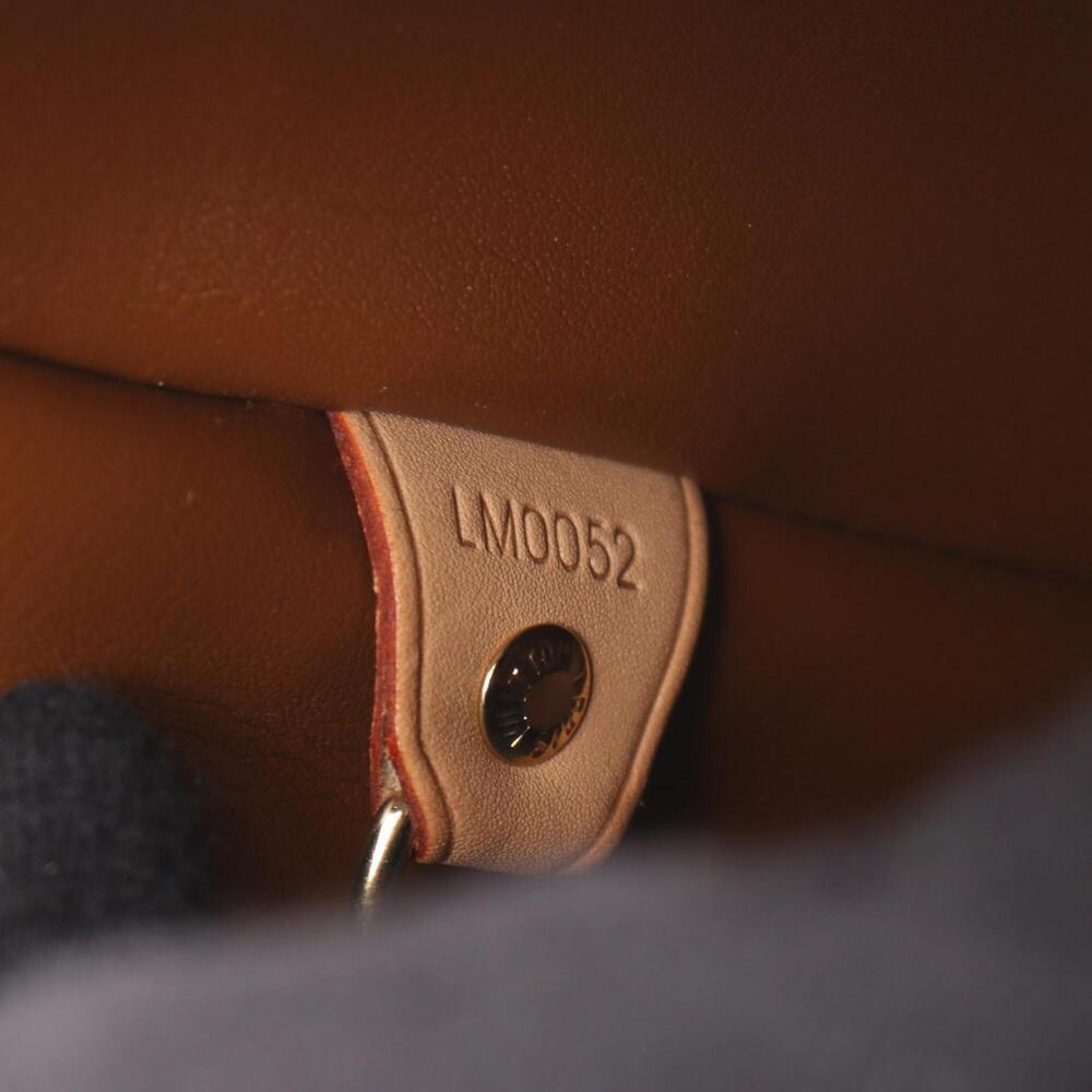 LOUIS VUITTON Brown Leather Tote Bag - Picture 5 of 10